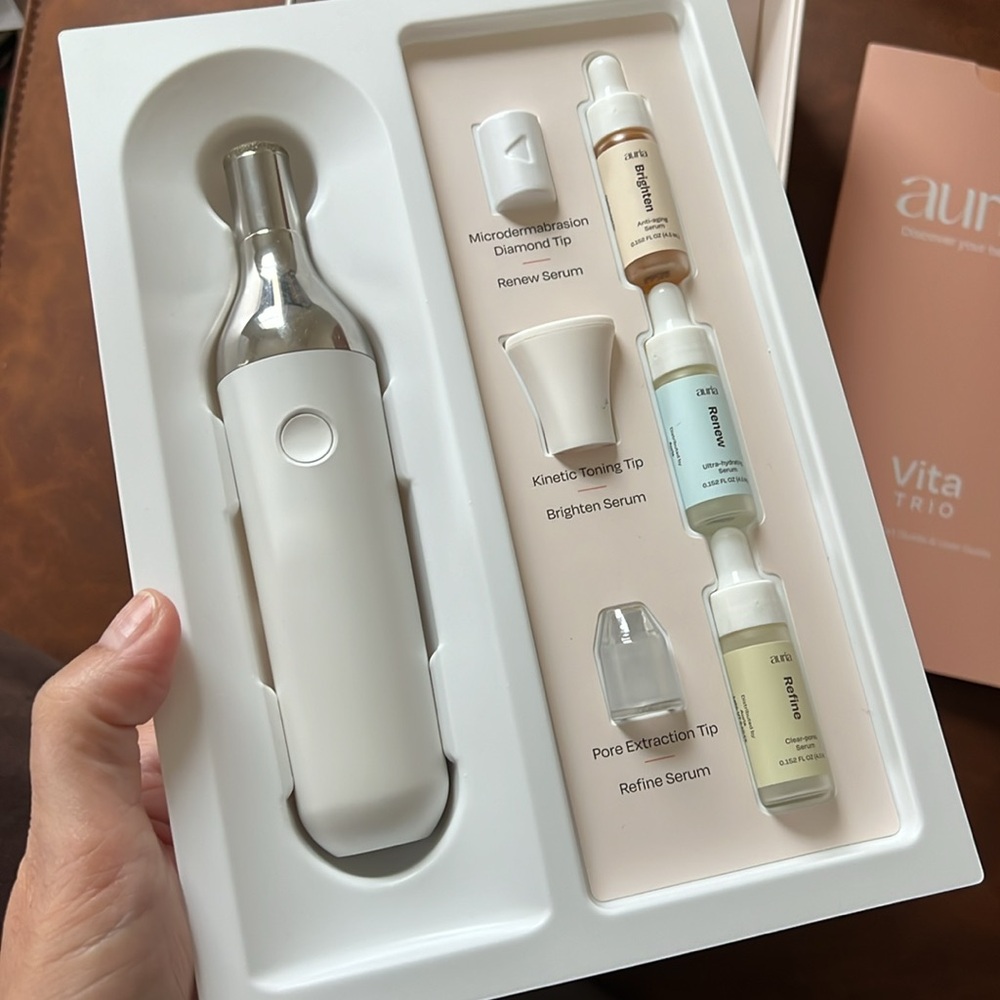 🕶️Auria Vita Trio, Three 4.5 mL Facial Serums At-home Facial Treatment Tool - Picture 4 of 4